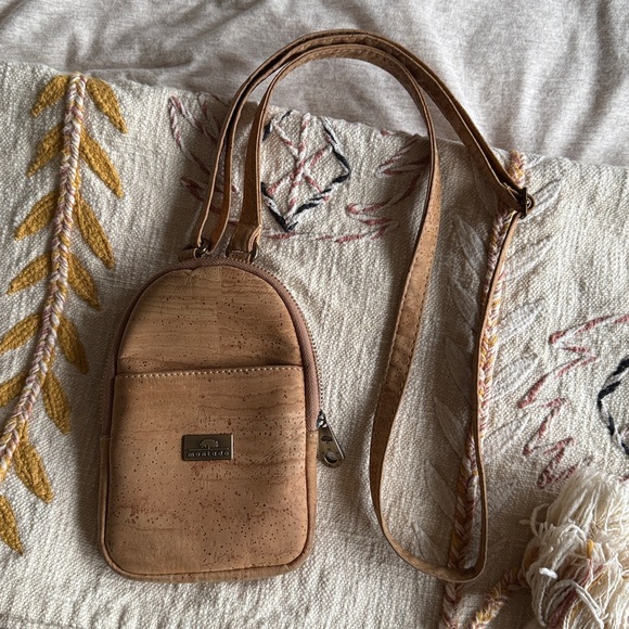 Small Cork Purse - Picture 1 of 10